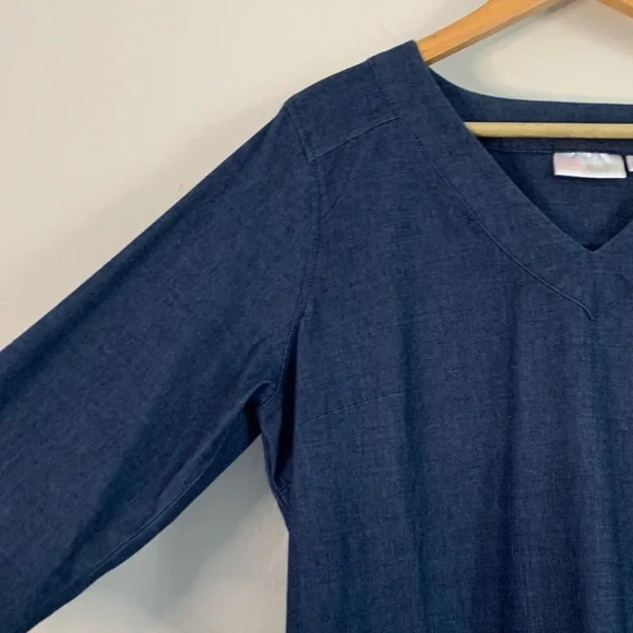 Kim Gravel chambray dark wash denim shift dress with pockets women’s size medium - Picture 3 of 10